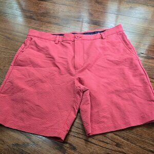 Vineyard Vines On the Go Performance Shorts Coral Seersucker 36
